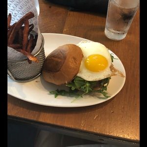 Meet your Posher, Angelica